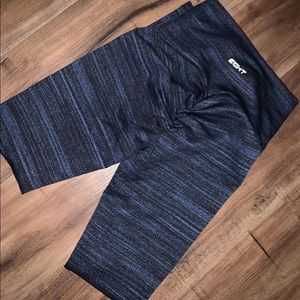 ECHT Butt Scrunch Leggings!